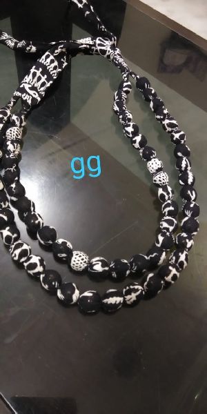 Metal & Artificial Necklaces