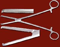 Clamp Hysterectomy Double Serration with Notch Straight