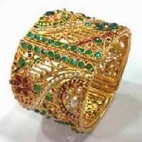 kundan bracelets