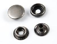 metal snap buttons