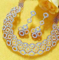 Diamond Studded Gold Jewellery