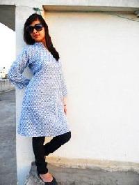 Ladies Classic Kurta