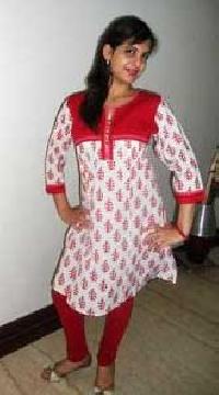 Ladies Semiformal Kurta