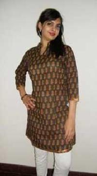 Ladies Simple Kurta