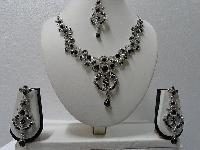 imitation necklace set