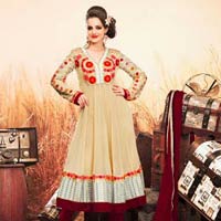 Fashionable Sassy Look Attractive Embroidered Wedding Salwar Kameez
