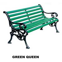 Green Queen - Garden Bench