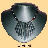 Horn Necklace - Ja 17 Hj