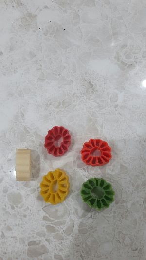 Colored Flower Shaped Fryums