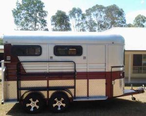 3 Horse Trailer