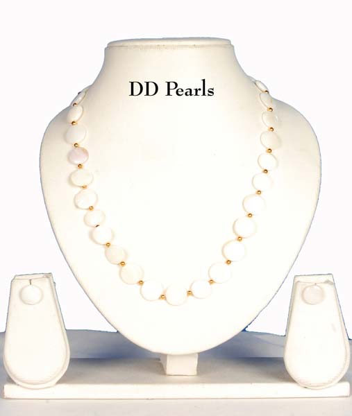 Mother of Pearl Necklace with Matching Earrings