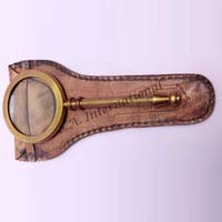 Reading Glass Magnifier with leather pouch