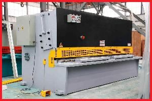 Metal Cutting Machine