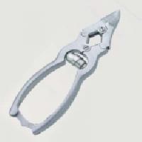 surgical instruments