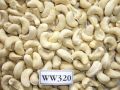 Curve Slices Light Cream cashew kernels