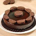 Round oreo chocolate cake