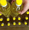 Liquid refined sunflower oil