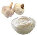 Cream organic garlic paste