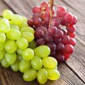 Fresh Sweet Grapes (Seedless / Seeded, Black, Green, Red) For Sale
