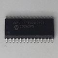 Microchip 3.6Vmax Microcontroller