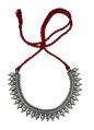 nl962thinred red thread oxidized silver necklace